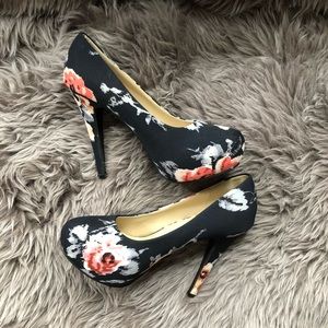 New TOP Moda Black Floral Heels